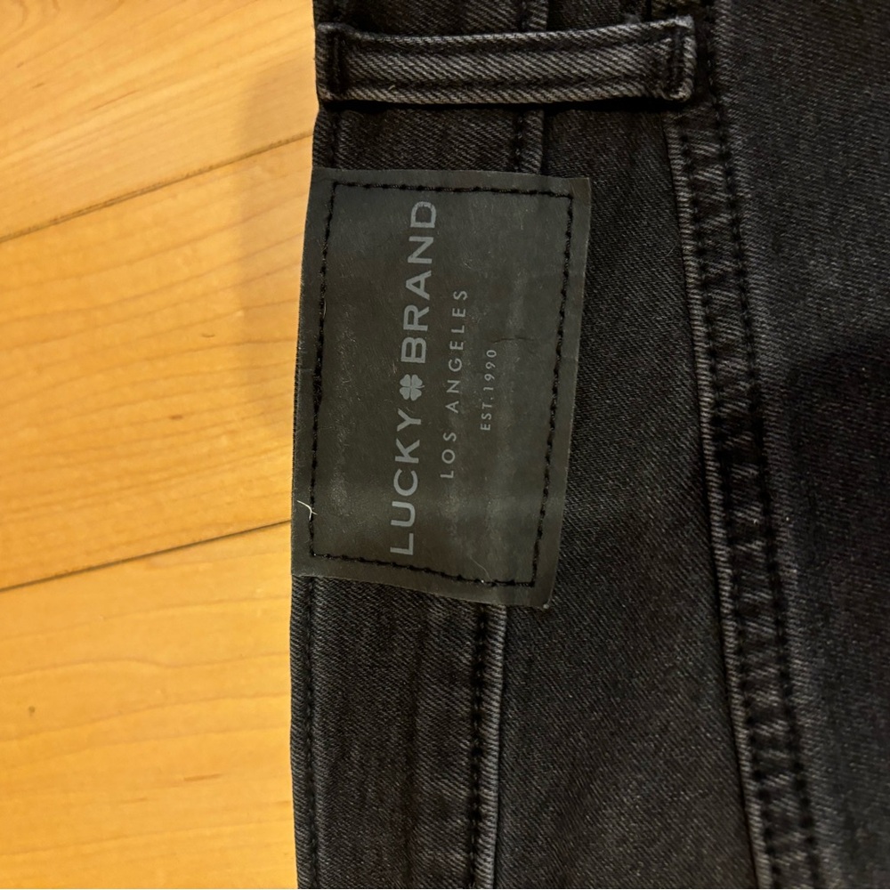 Lucky Brand Black Denim Jeans Sleek Modern Style
